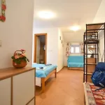 Sailor House