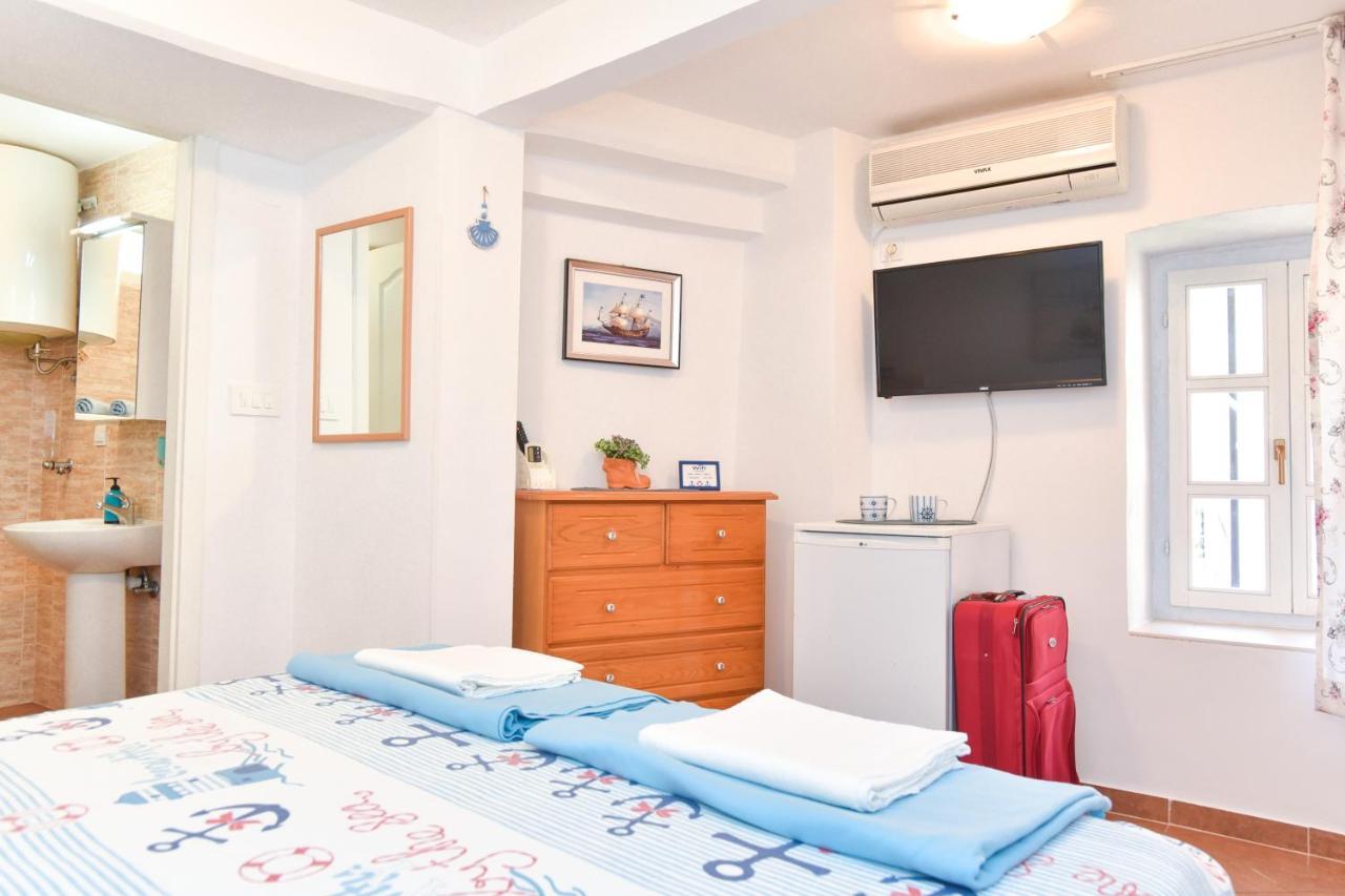 Guest house Sailor House Budva