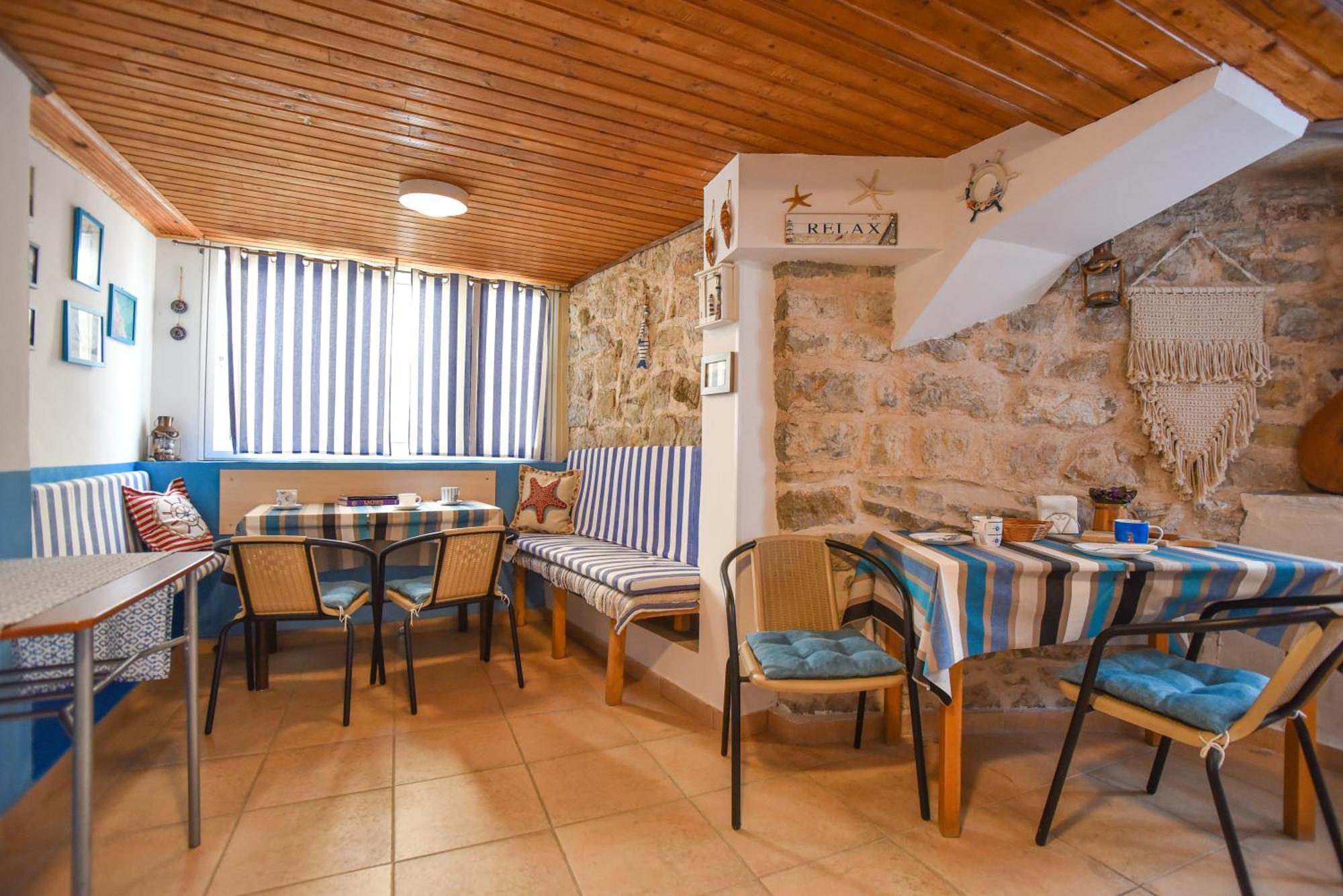 Guest house Sailor House Budva