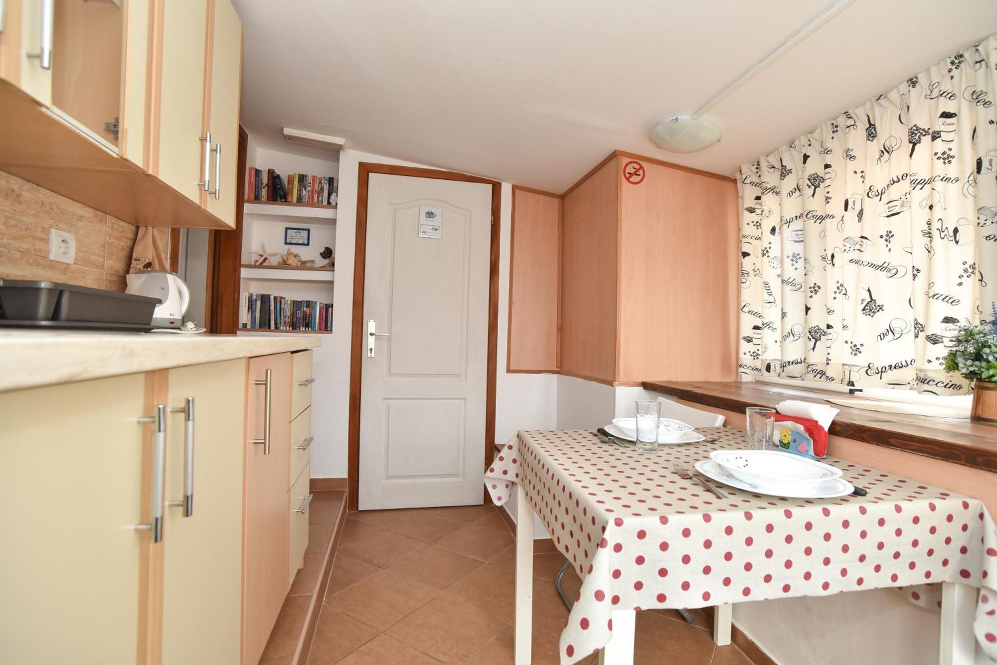 Sailor House